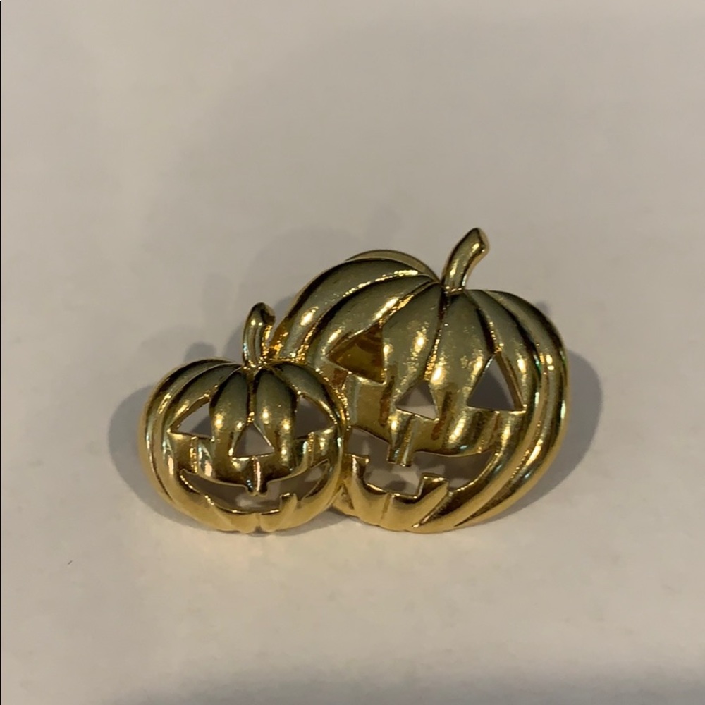Avon Pin